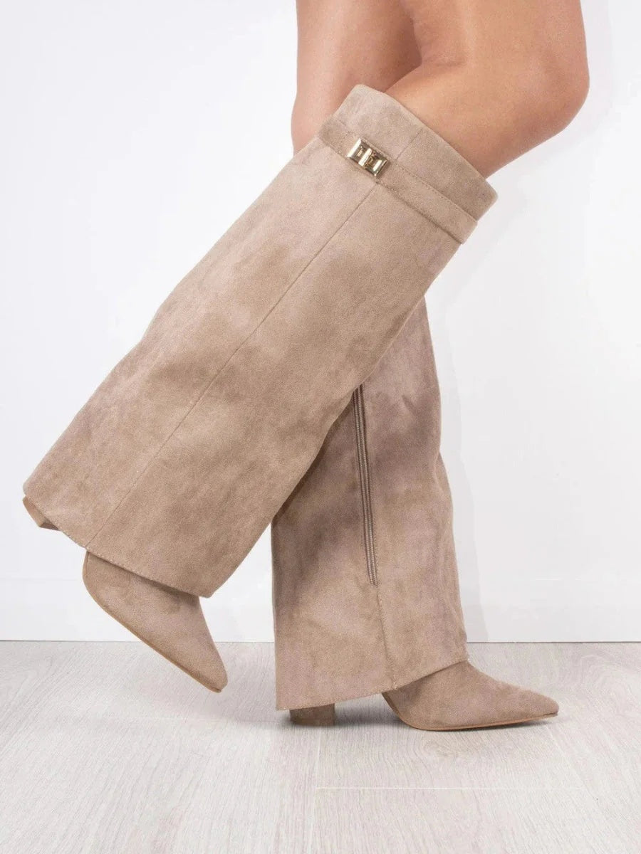 Elva | Elegante Suede-Stiefel mit goldenen Details