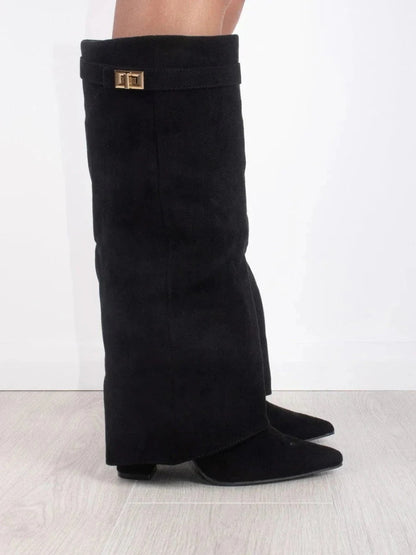 Elva | Elegante Suede-Stiefel mit goldenen Details